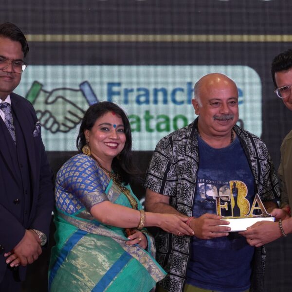 Celebrity writer attends Franchise Batao and Allso Holistic Business Exhibition in Ahmedabad to support entrepreneurship and business growth